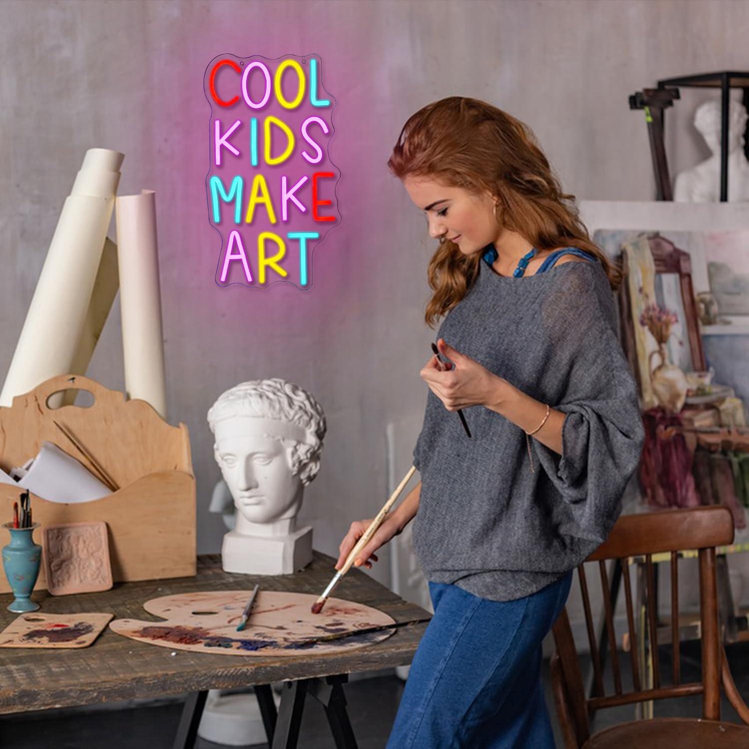 Insegna al Neon 'Cool Kids Mak - Nursery recensione e prezzo